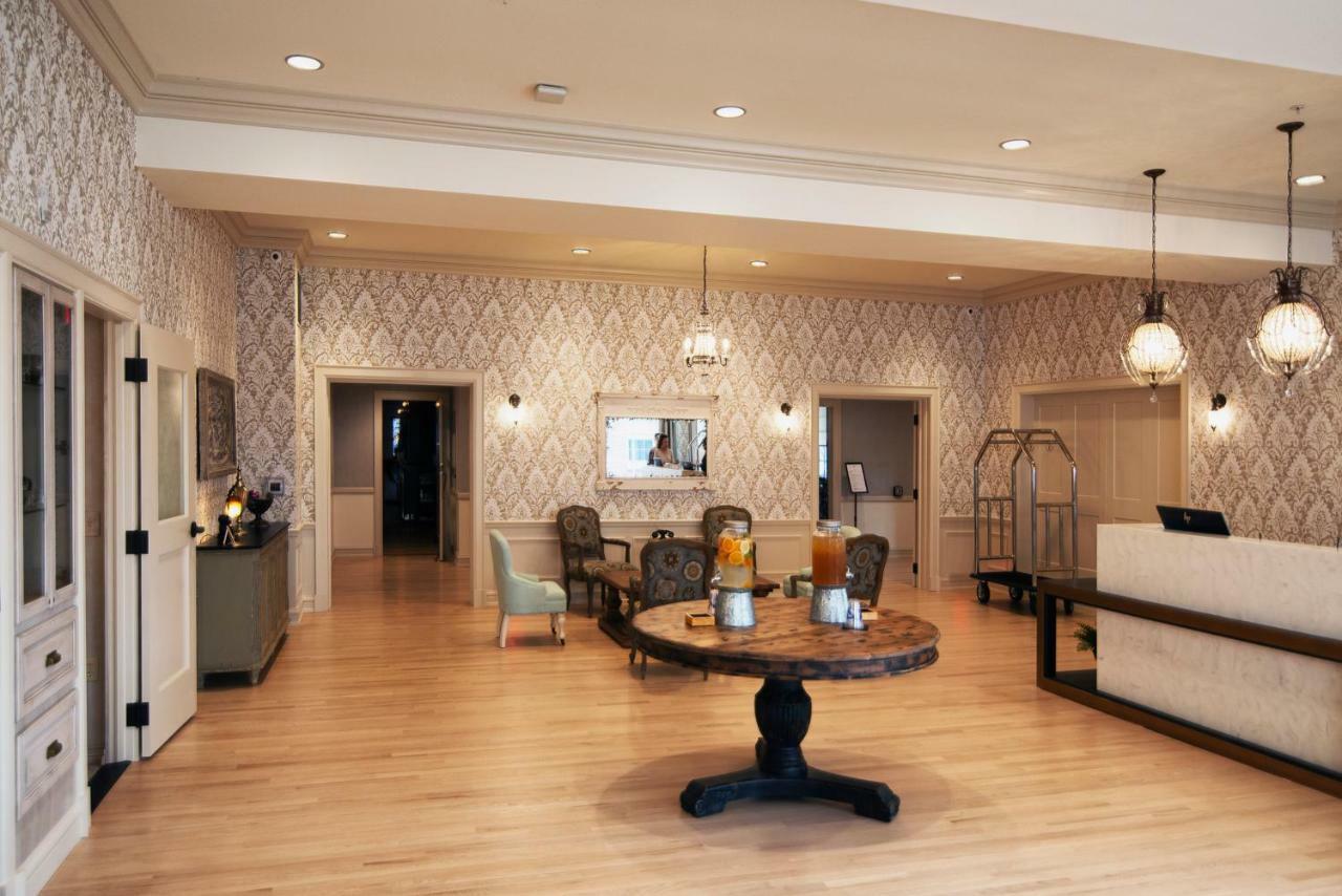 The Stella Hotel & Ballroom Kenosha Extérieur photo