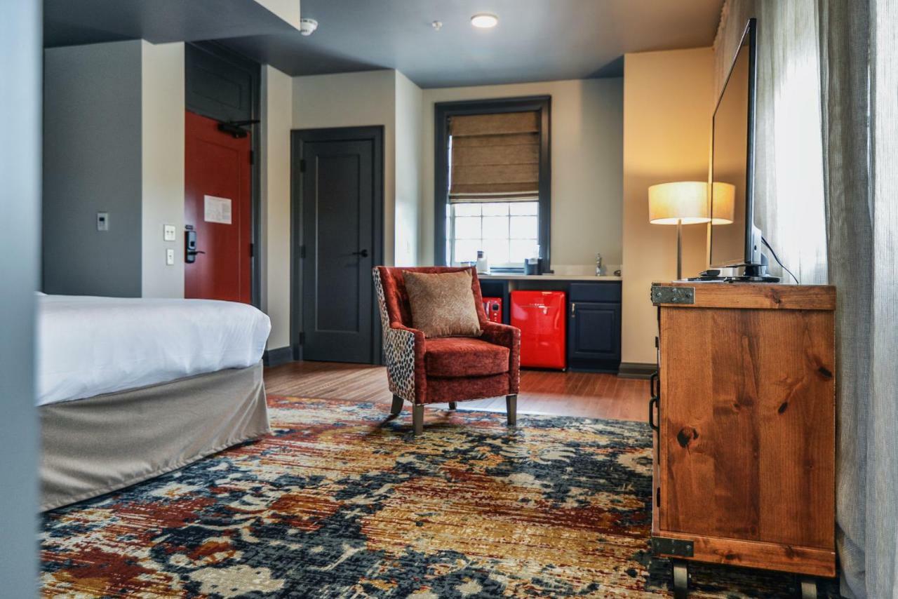 The Stella Hotel & Ballroom Kenosha Extérieur photo