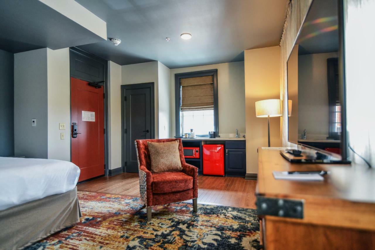The Stella Hotel & Ballroom Kenosha Extérieur photo