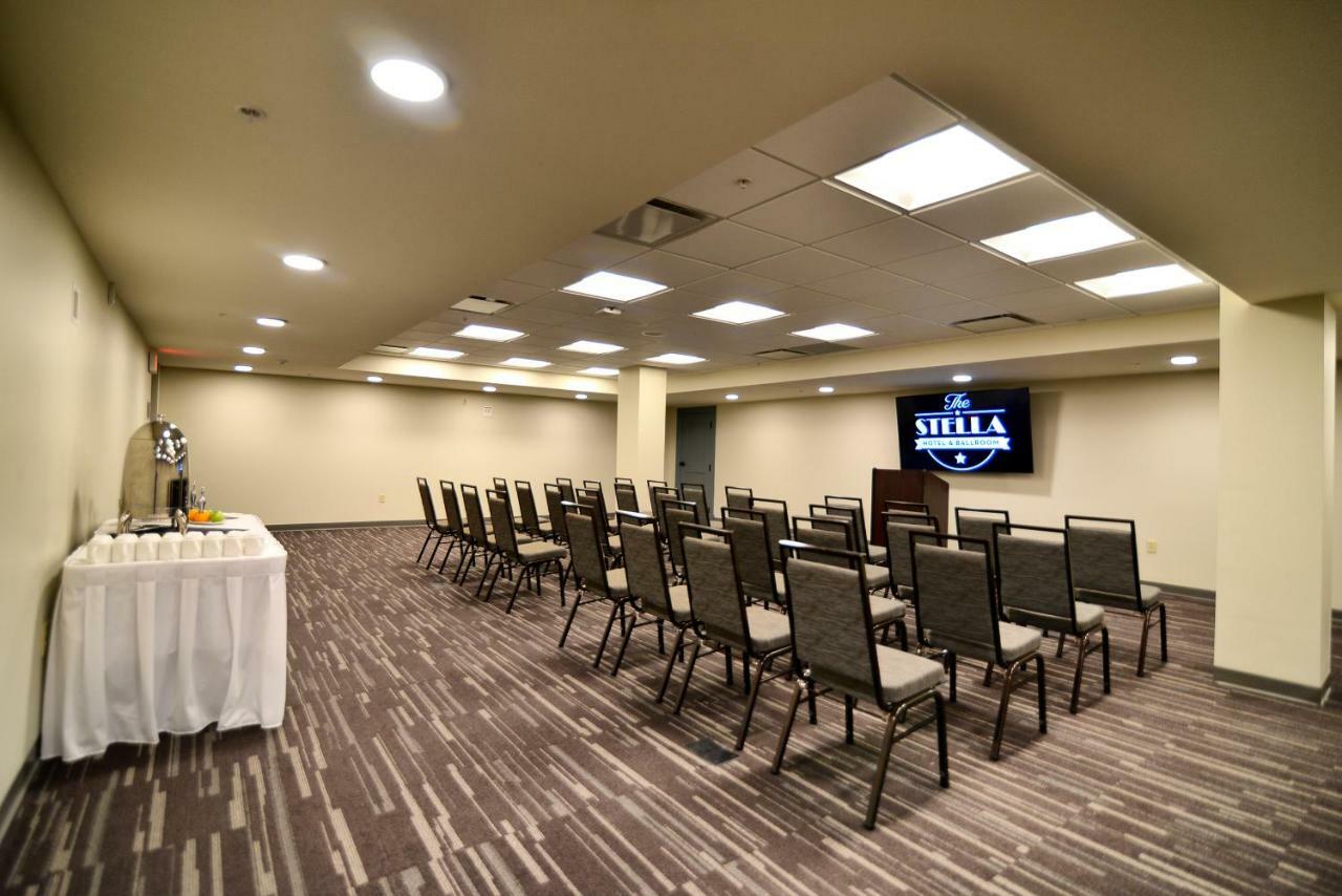 The Stella Hotel & Ballroom Kenosha Extérieur photo
